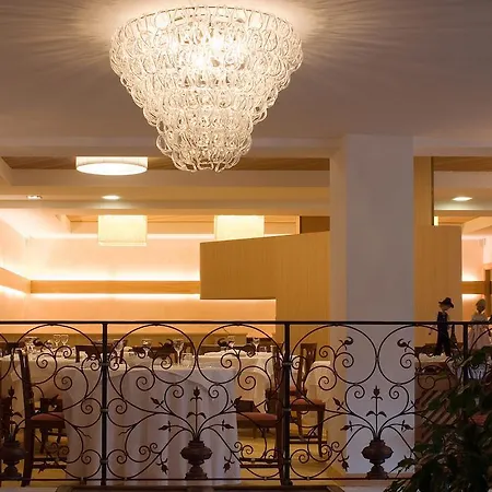 Parkhotel Ladinia 4*