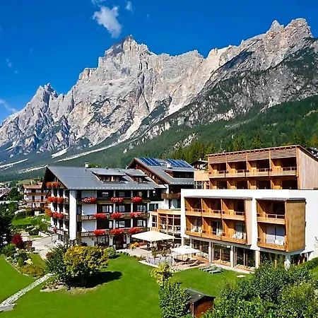 Parkhotel Ladinia 4*